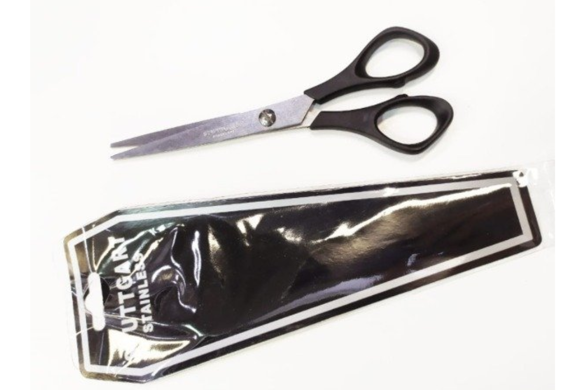 Tijera Stuttgart mango plastico 6"