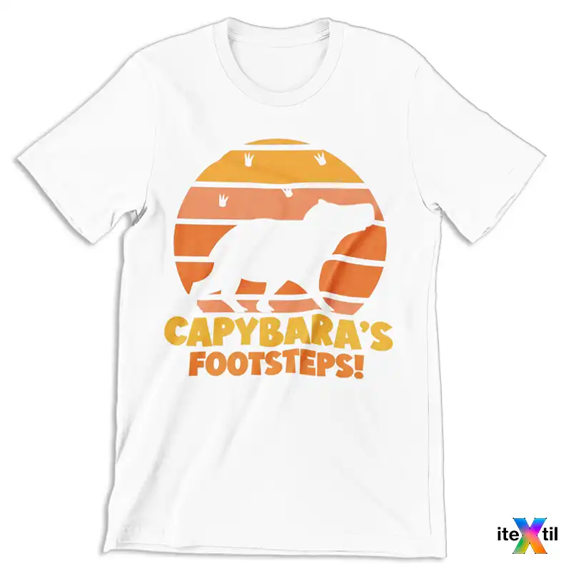 "CAPYBARA´S FOOTSTEPS" - Remera unisex 👕