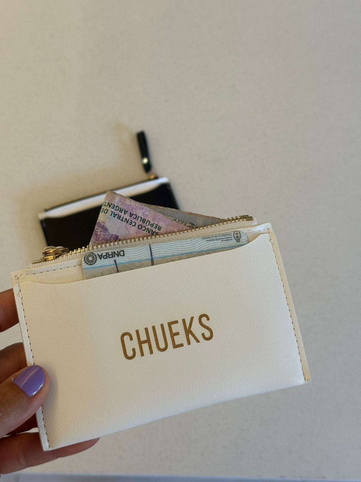 Tarjetero con cierre