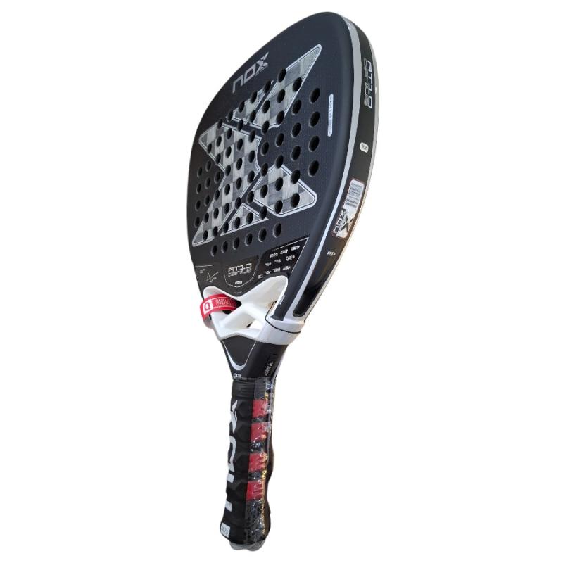 Paleta de padel Nox AT10 Genius Attack 18K Alum 2026 - Agustín Tapia