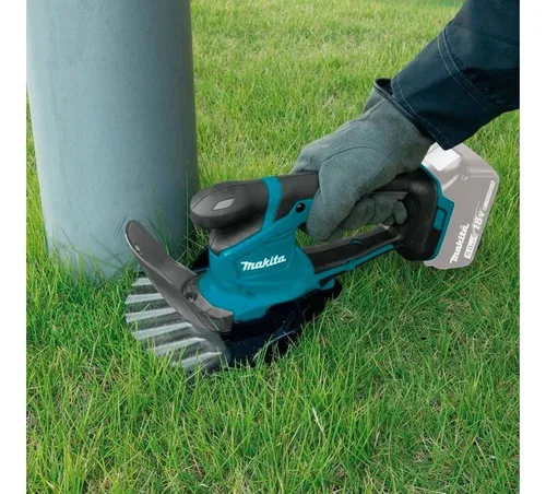 Cortadora de Césped 12V UM600DZ máx CXT