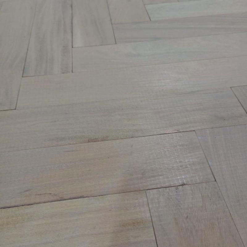 Piso Entablonado Lapacho 14 mm x 65 mm – Largos Varios