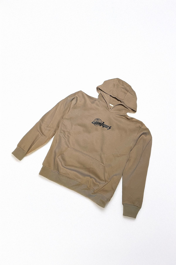 buzo joggs camel