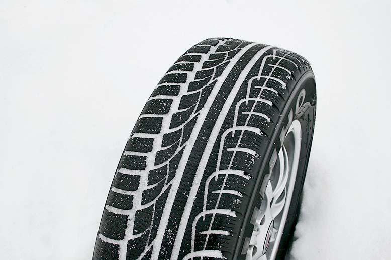 Neumaticos Kumho 215/55R16 KW17