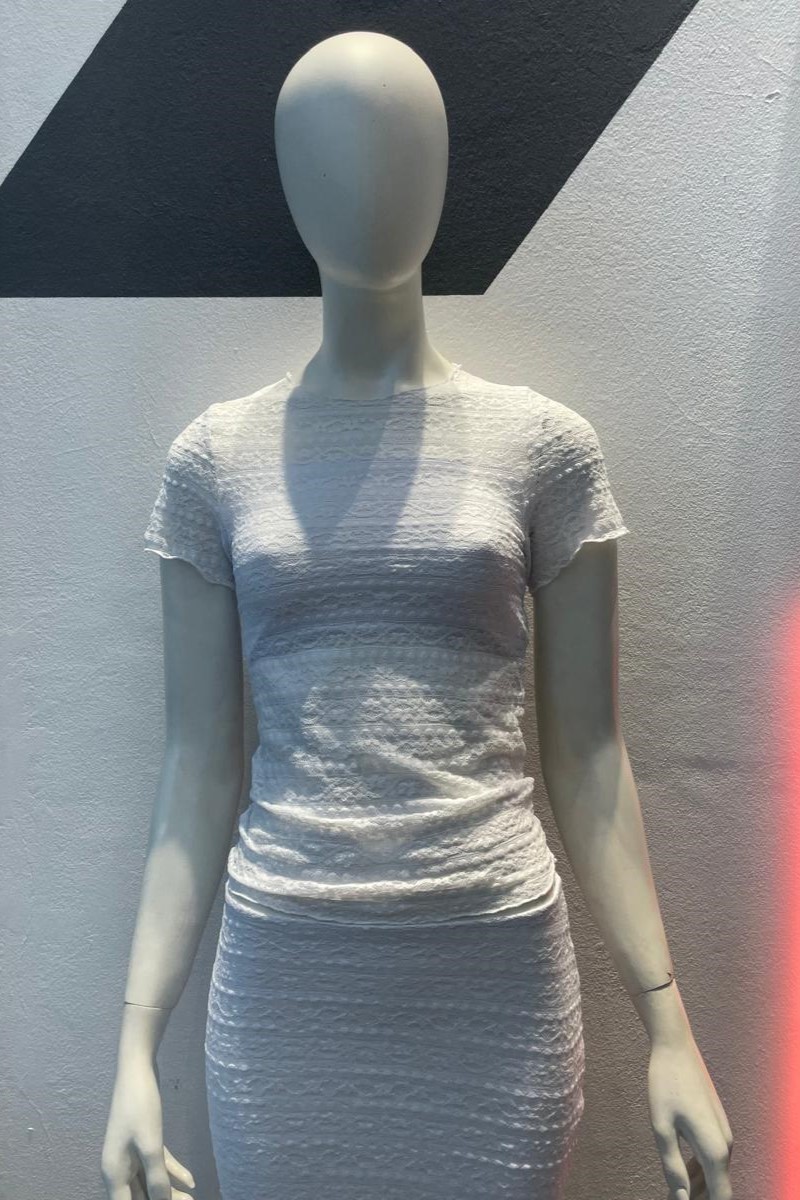 Remera encaje Merlina