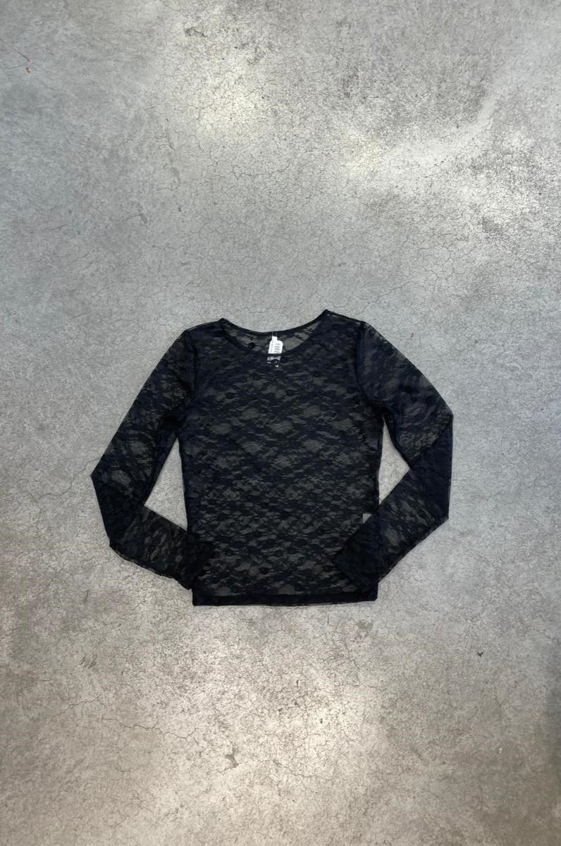 Camiseta encaje Zara