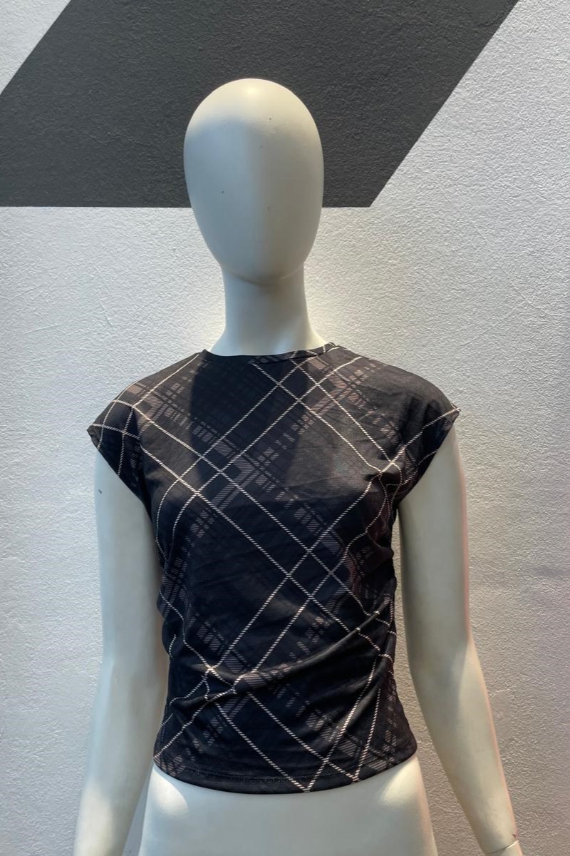Remera frunce cuadrille
