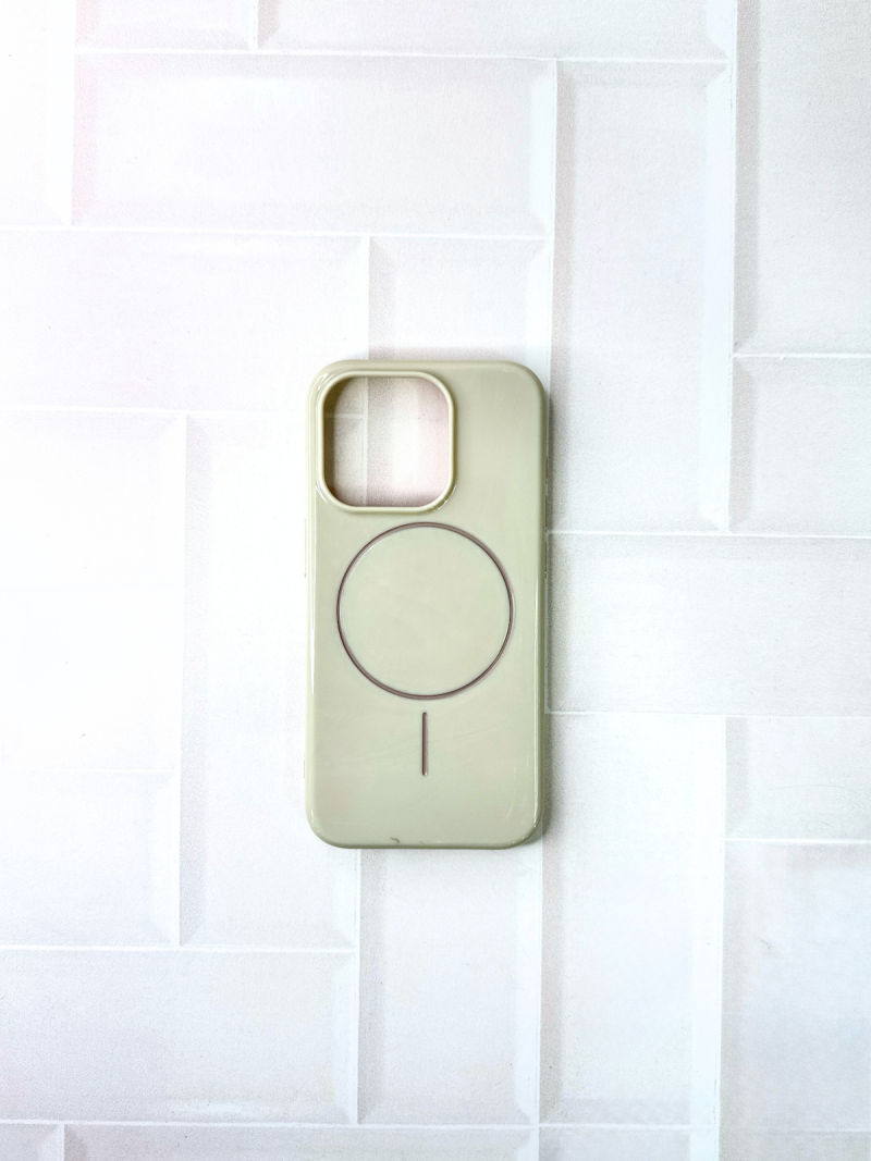 FUNDA SILICON CON MAGSAFE Y EMPAQUE IPH 12 PRO MAX